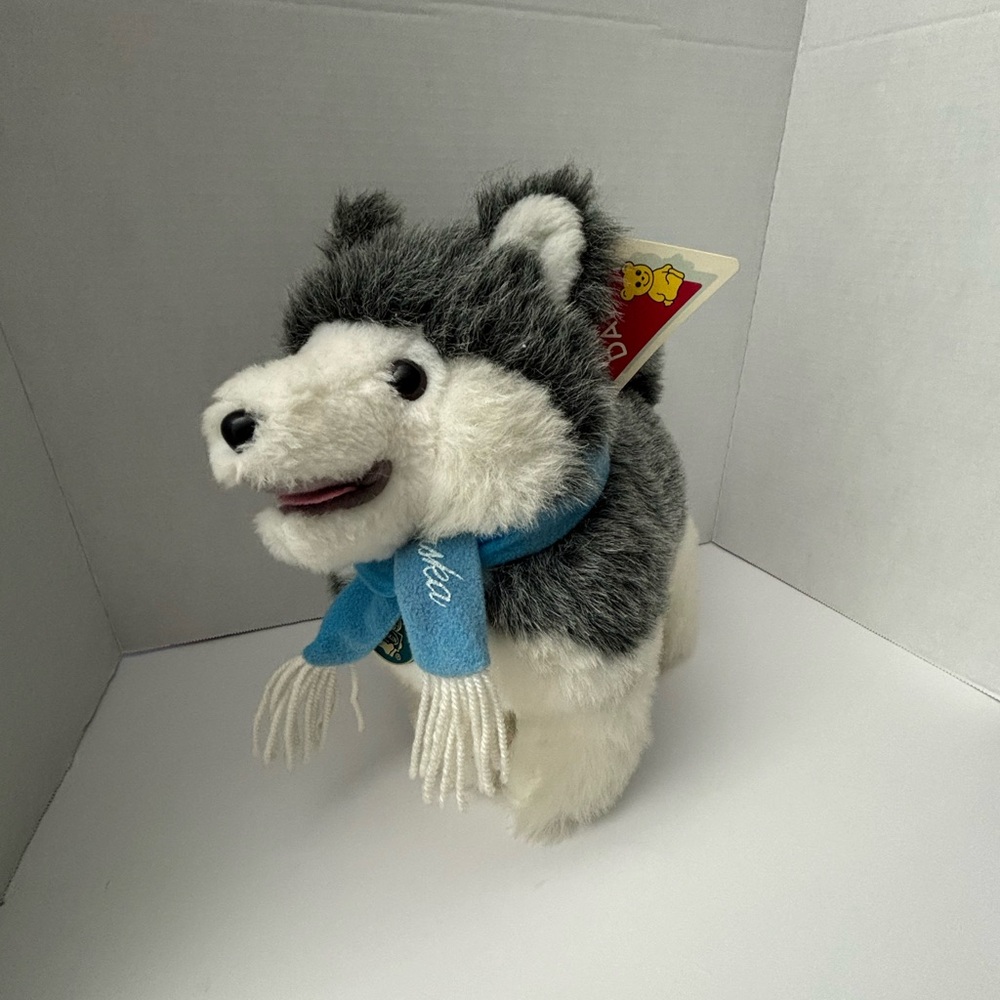 Vtg  Dakin Alaskan Husky Wolf Dog Stuffed Plush W/ Tag 1977
